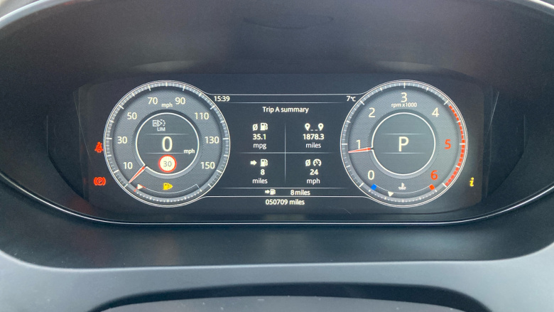 Jaguar E-Pace 2.0d Chequered Flag Edition 5dr Auto Diesel Estate